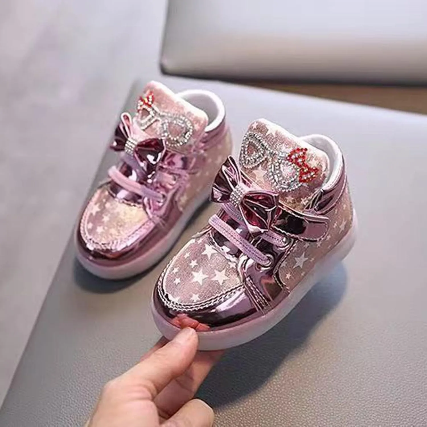 Baby Boys Girls Sequins Glitter Sneaker Bow Light Up Sport Shoes Toddler Open Toe Soft First Walking Light Fashion Shoes