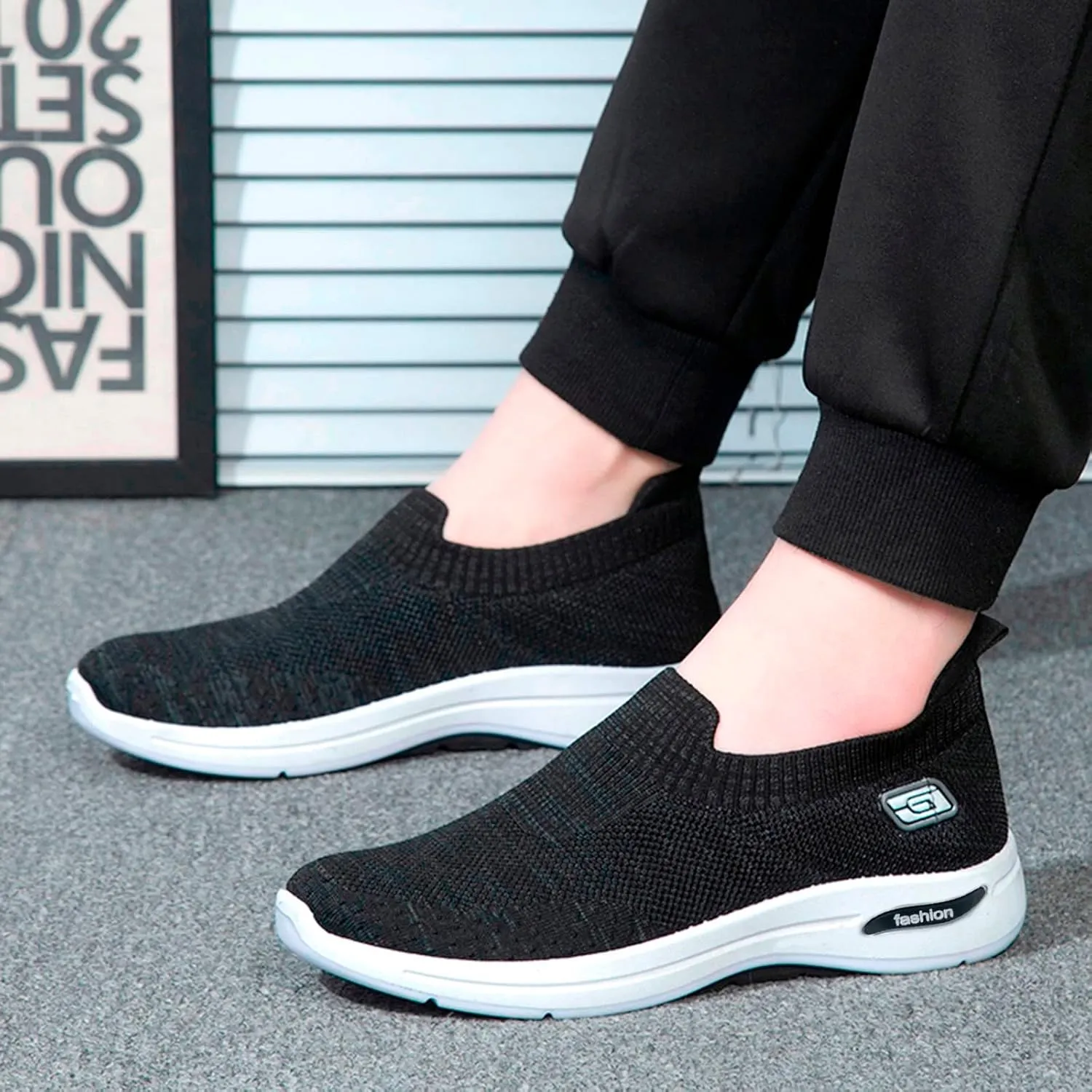 Fashion Spring and Summer Men Sports Shoes Flat Bottom Soft Bottom Non Slip Fly Woven Mesh Lite Adapt Sneaker Men's
