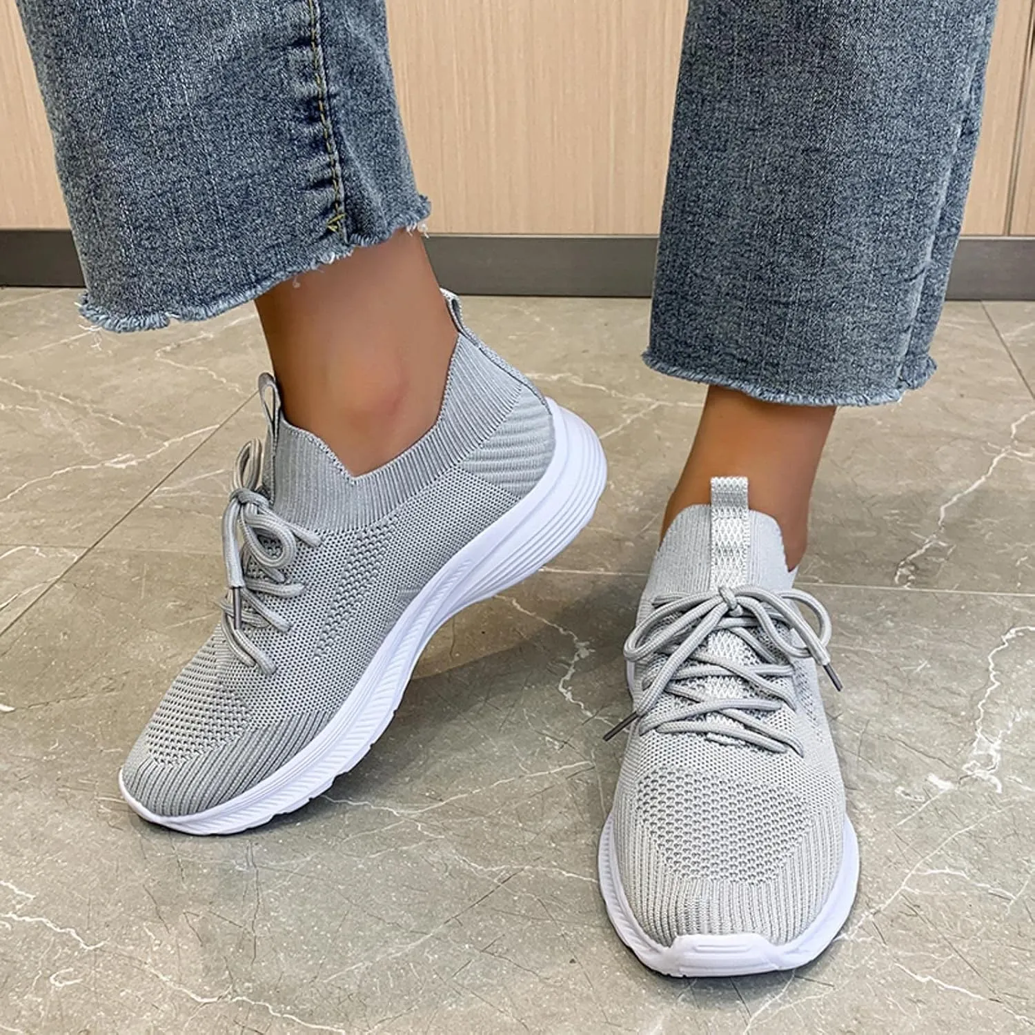 Fashion Spring and Summer Women Sports Shoes Flat Bottom Lightweight Flying Woven Mesh Cushioning Running Slip Women