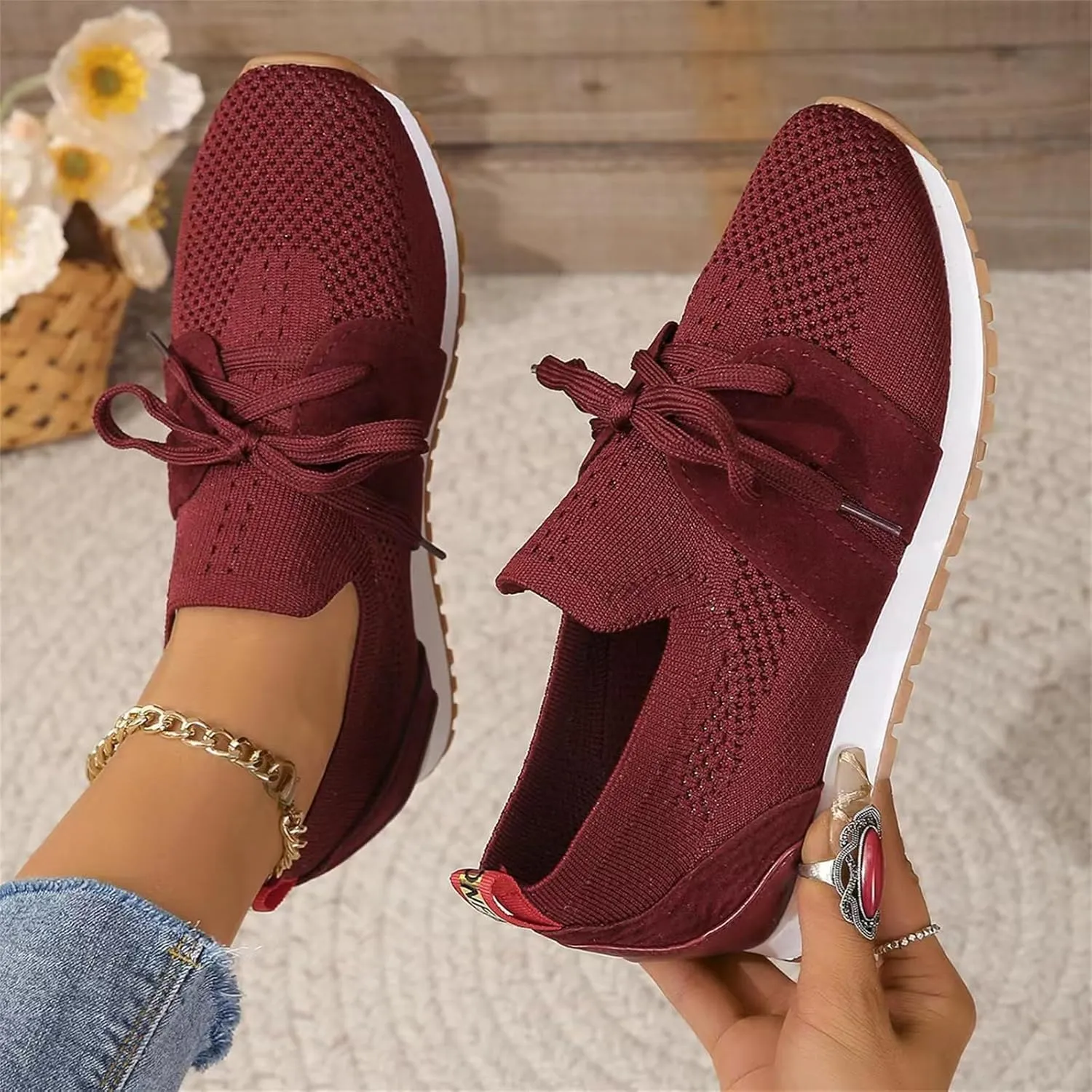 Lausiuoe Slip On Sneakers Women Arch Support Walking Shoes Comfort Light Weight Mesh Tennis Running Gym Fashion Sneakers 2025
