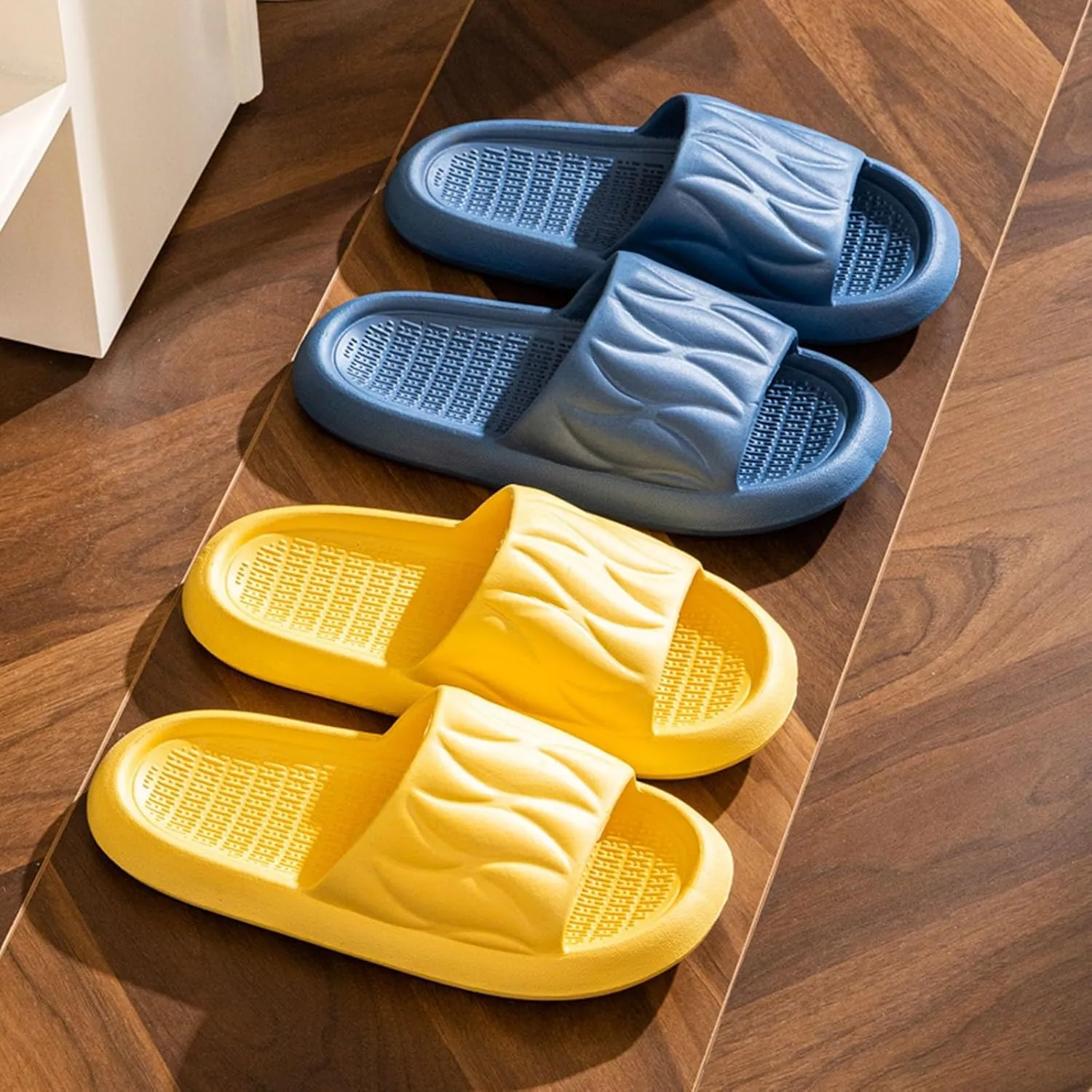 Lightweight Slides Sandal for Women Bathroom House and Pool Sandals Versatile Sandals Women's Flat Slippers