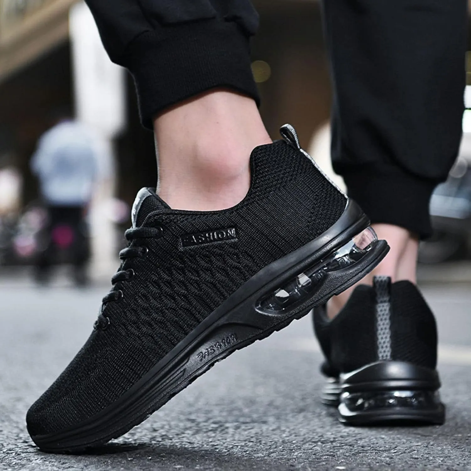 Men's Athletic Running Shoes Breathable and Light Outdoor Comfy Walking Shoe Men's Lightweight Cushion Sneakers