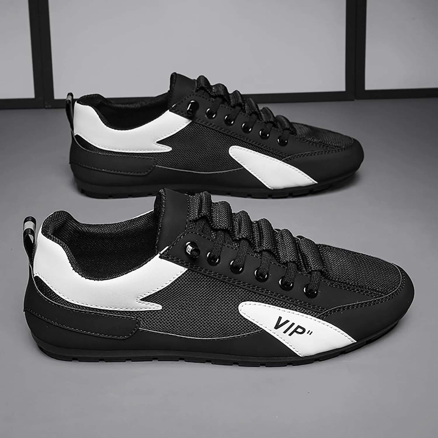 Men's Stylish Lightweight Sneakers Breathable and Light Outdoor Comfy Walking Shoe Casual Elderly Lace Up Shoes