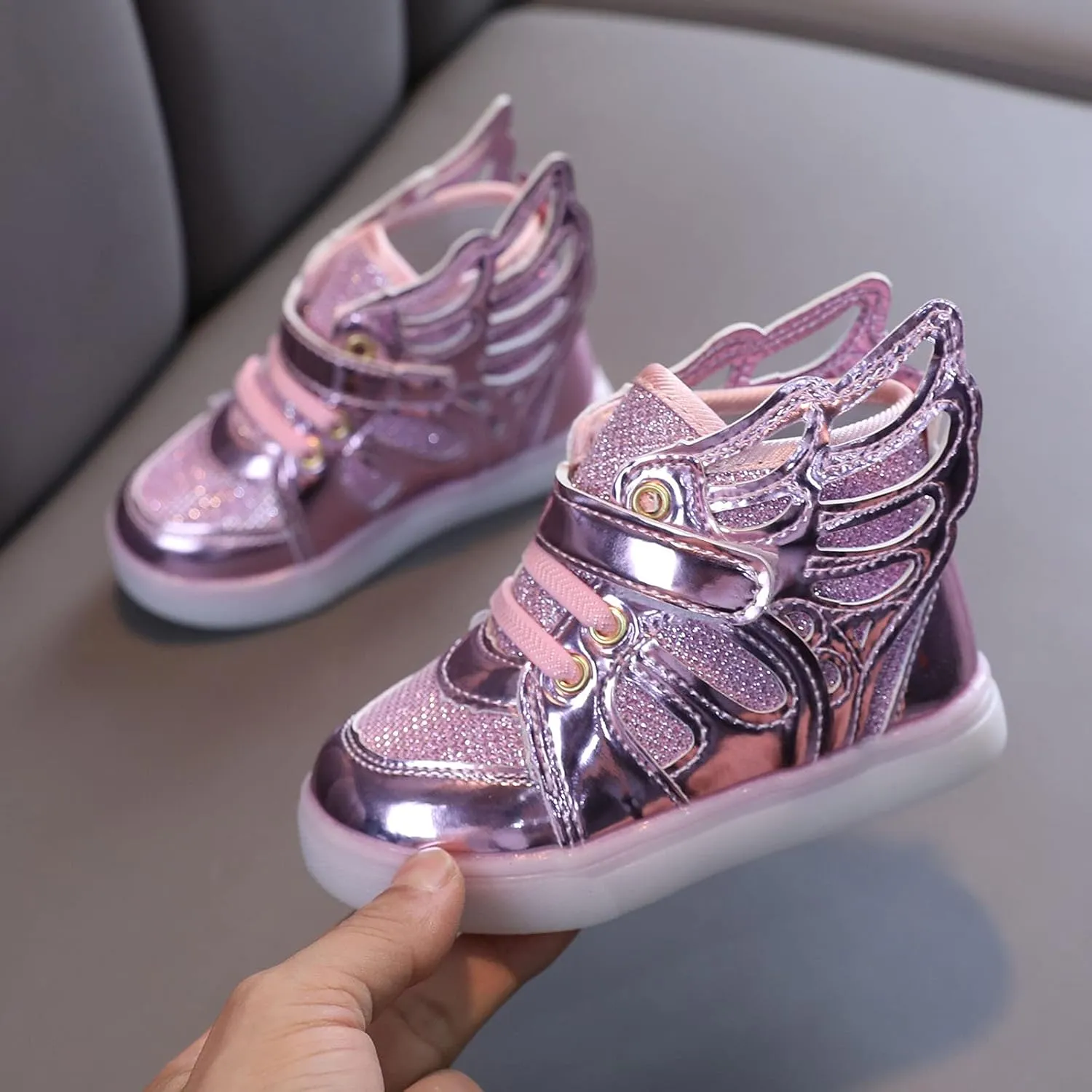 Sneakers for Girls LED Light Up Sneakers Breathable Sport Casual Shoes Kids Light Flashing Lightweight Running Shoes
