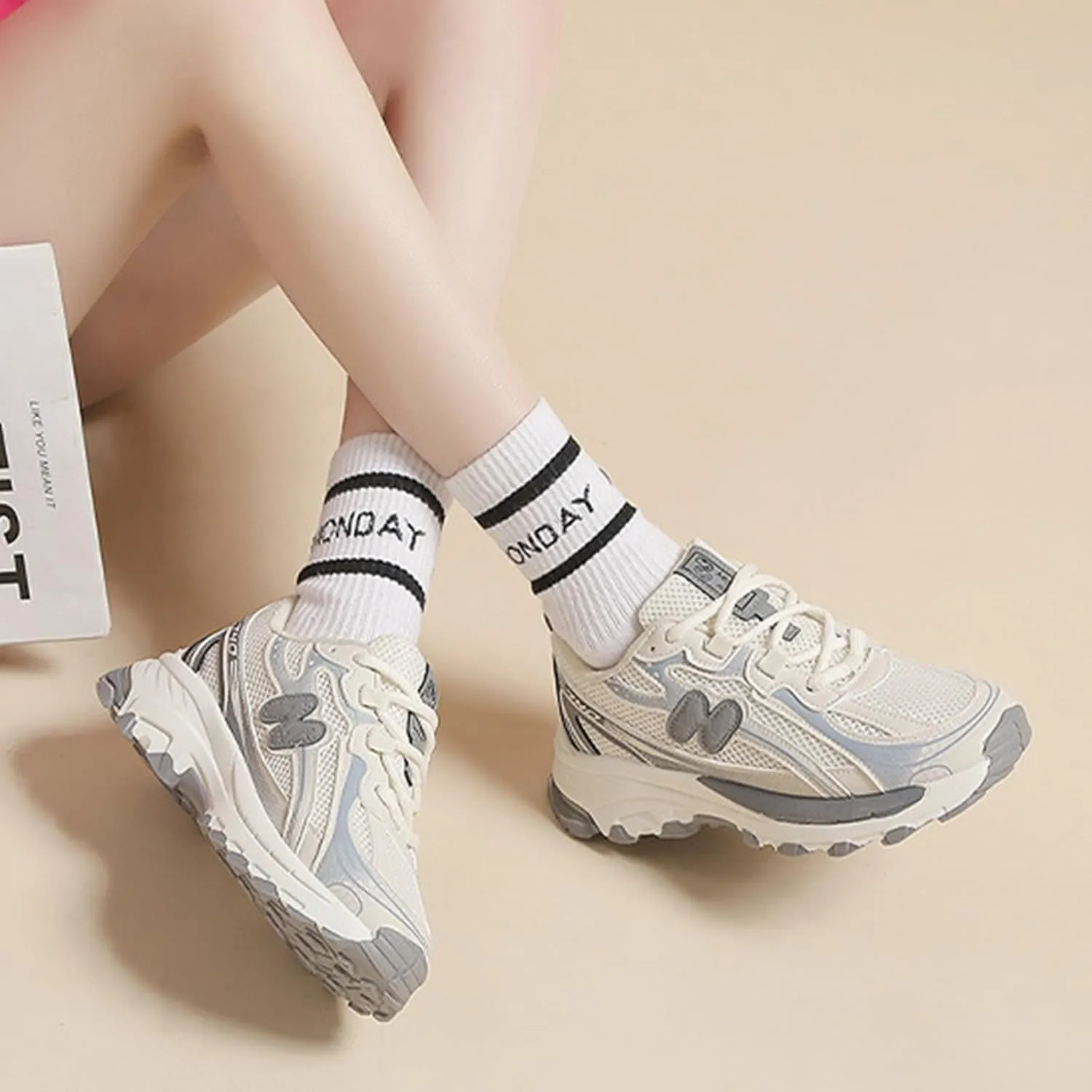 Women's Breathable Chunky Sneakers - Casual Lace-up Athletic Shoes with Thick Sole, Perfect for Spring/Autumn - Fashionable Trainers with Mesh
