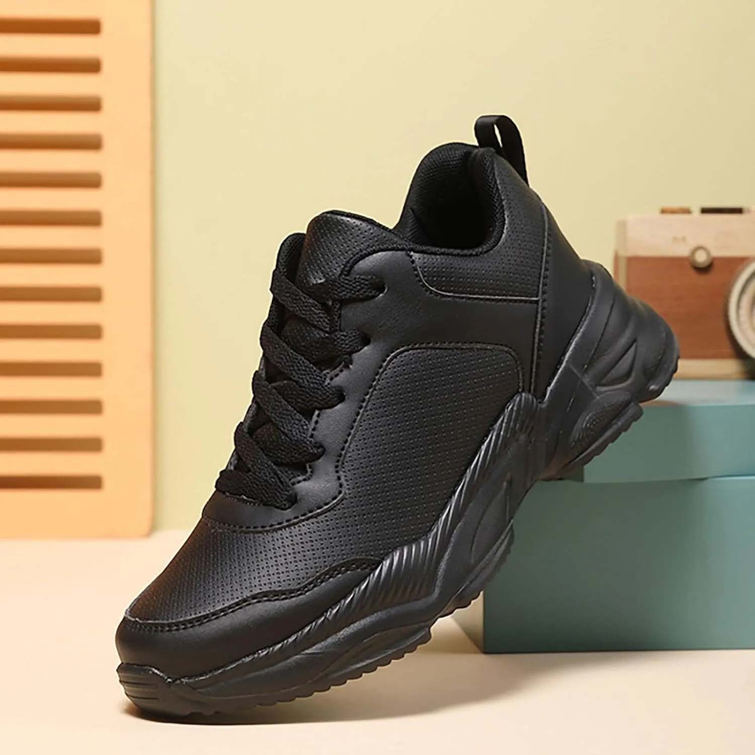 Womens Breathable Sneakers Solid Color Lightweight Slip-on Comfortable Walking Running Shoes Casual Soft Tennis Shoes Non Slip Summer Spring Ladies Shoe