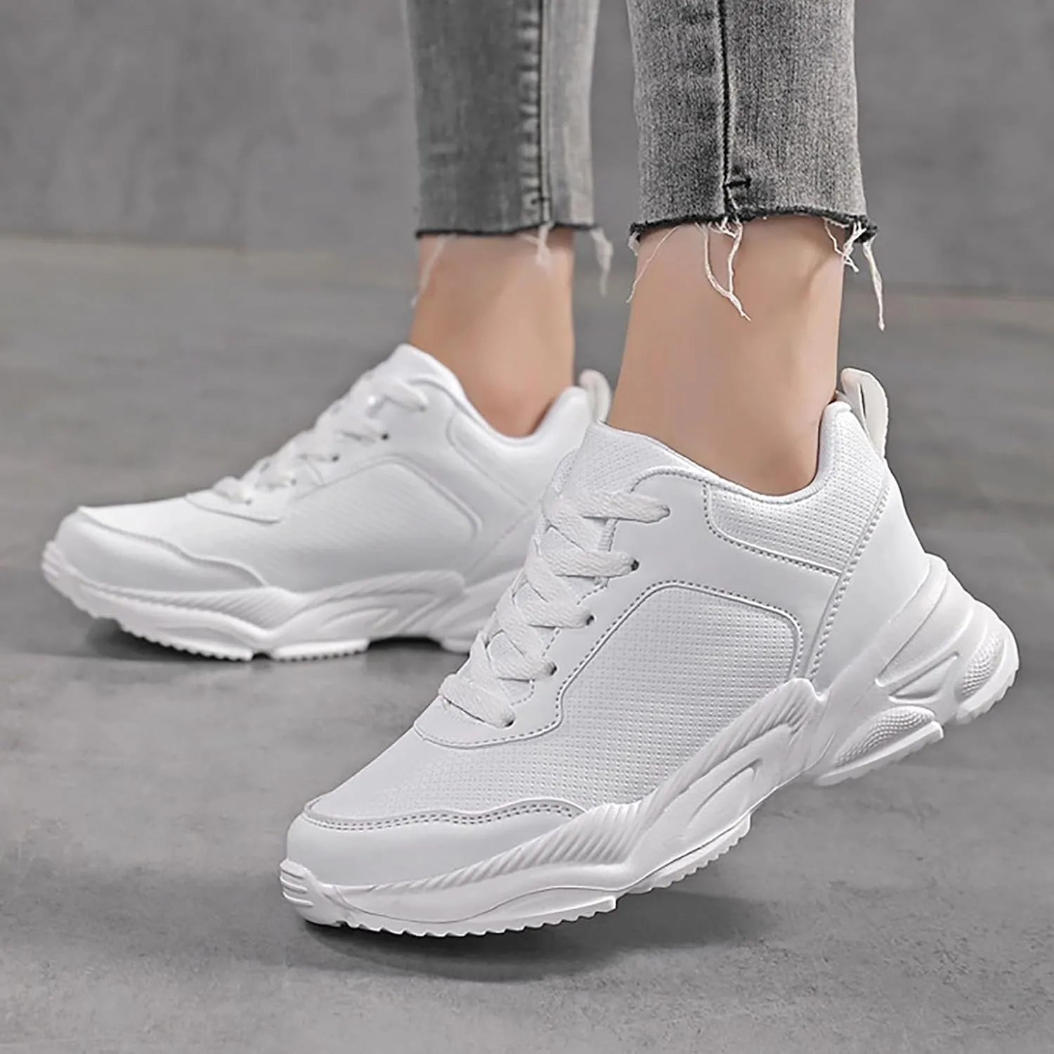 Womens Breathable Sneakers Solid Color Lightweight Slip-on Comfortable Walking Running Shoes Casual Soft Tennis Shoes Non Slip Summer Spring Ladies Shoe