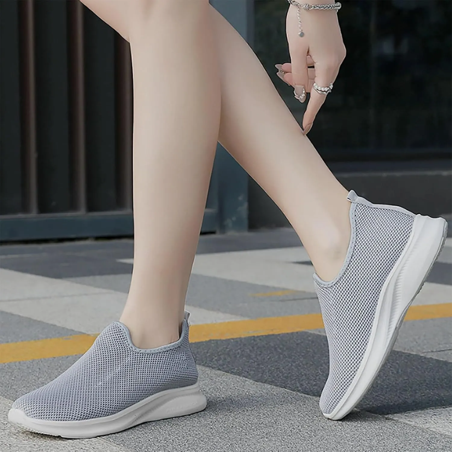 Womens Breathable Soft Sole Casual Sport Shoes Thick Sole Flat Comfortable Lighweight Sneakers Hands Free Comfy Outdoor Walking Shoes for Ladies