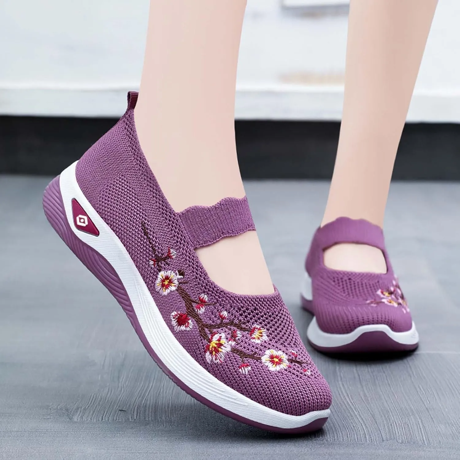 Women's Embroidered Casual Shoes Breathable Mesh Fabric Comfortable Flat Walking Footwear Versatile All Season
