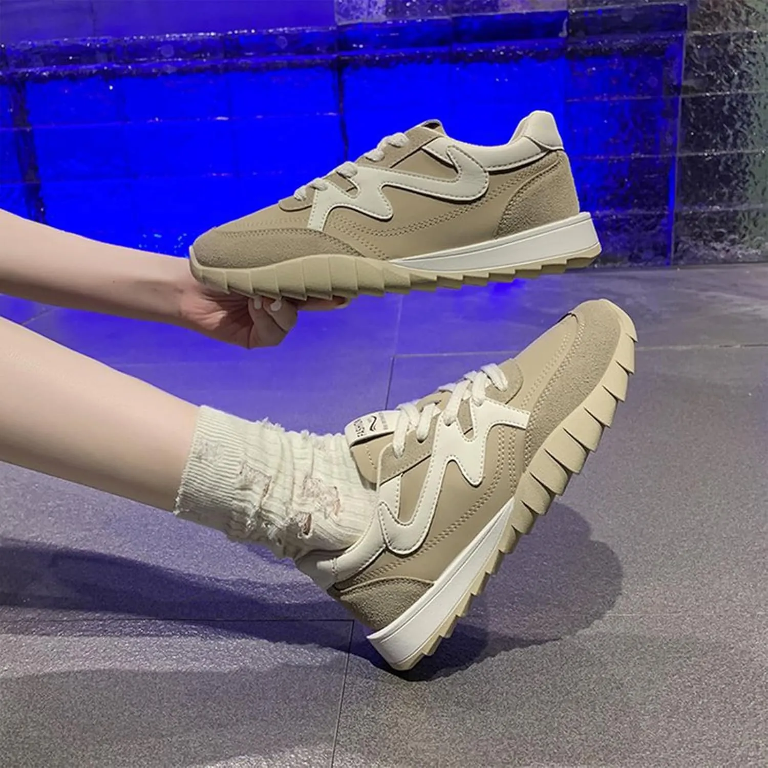 Women's Spring/Autumn Casual Sport Shoes White Dad Trainers Lightweight Breathable Soft Leather Lace-Up Fashion Sneakers
