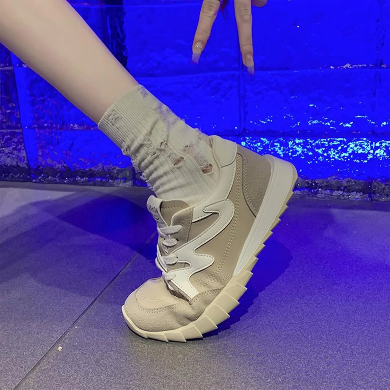 Women's Spring/Autumn Casual Sport Shoes White Dad Trainers Lightweight Breathable Soft Leather Lace-Up Fashion Sneakers